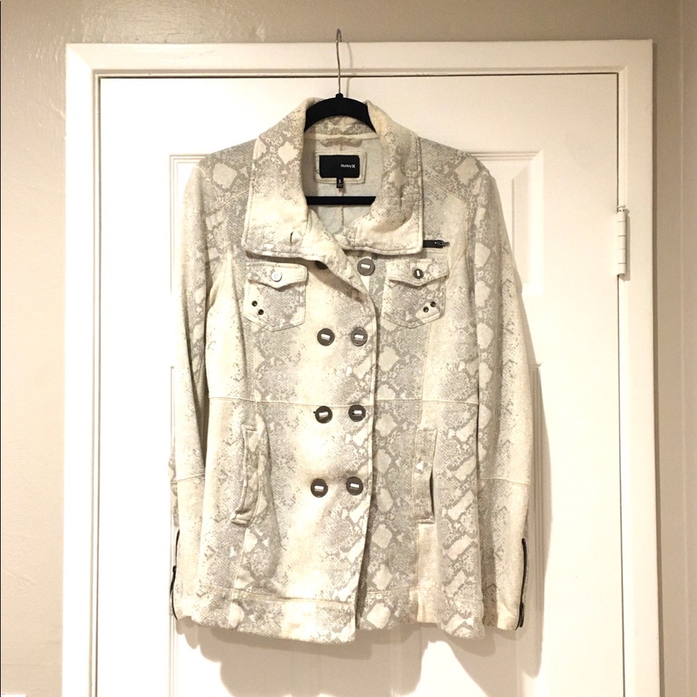 PRICE DROP - Hurley Pale Snakeskin S/M Sweatshrt